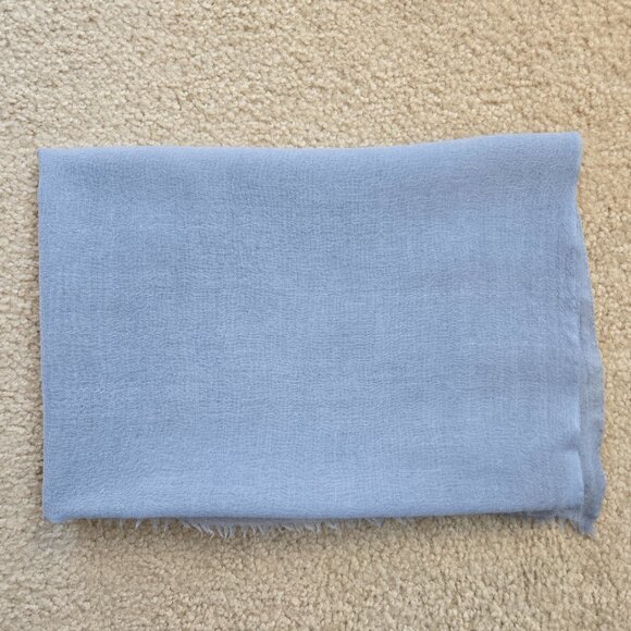 Large Lightweight Cashmere Scarf/Shawl/Wrap Blue - Picture 9 of 13